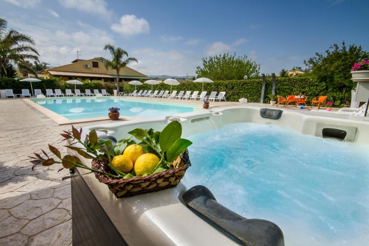 Appartement Casa Vacanza Paradise vicino Cefalù con servizio di piscina a 3 chilometri à Campofelice Di Roccella Extérieur photo