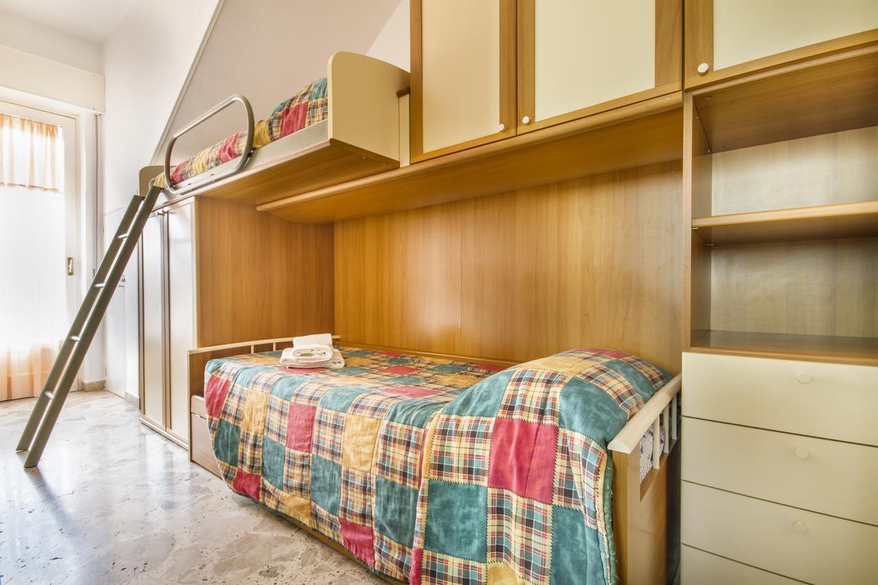 Appartement Casa Vacanza Paradise vicino Cefalù con servizio di piscina a 3 chilometri à Campofelice Di Roccella Extérieur photo